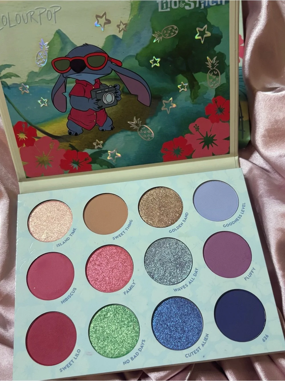 💝NIB Colourpop Beach Dreamin lilo & stitch eyeshadow palette💝